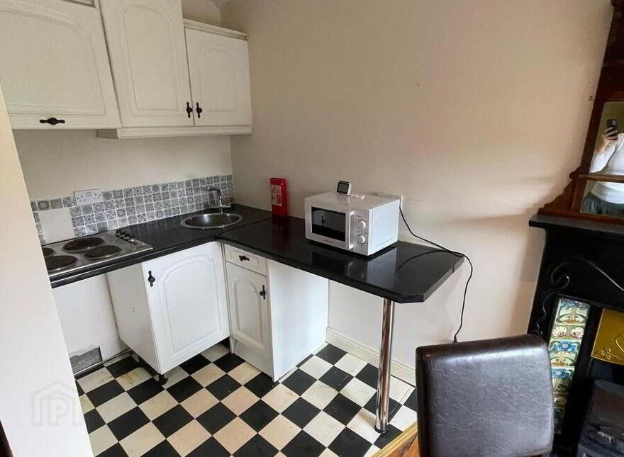 Berkeley Road, North Circular Road, North Circular Road, D07N5W4