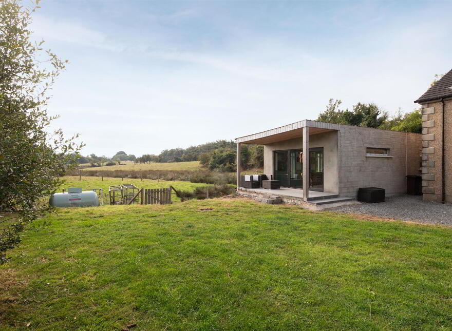 5 Annacloy Road North, Downpatrick, BT30 9AF