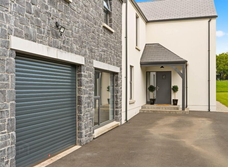 'Fort Lodge', 3 Ballytweedy Manor, 150 Seven Mile Straight, Templepatrick, BT41 4FZ