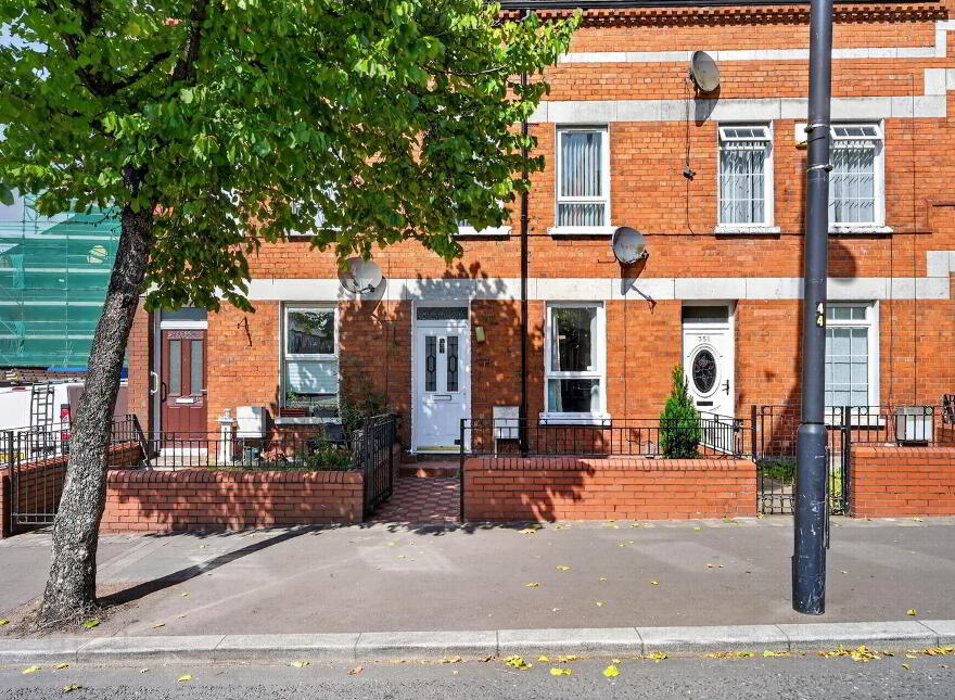 353 Donegall Road, Belfast, BT12 6FQ