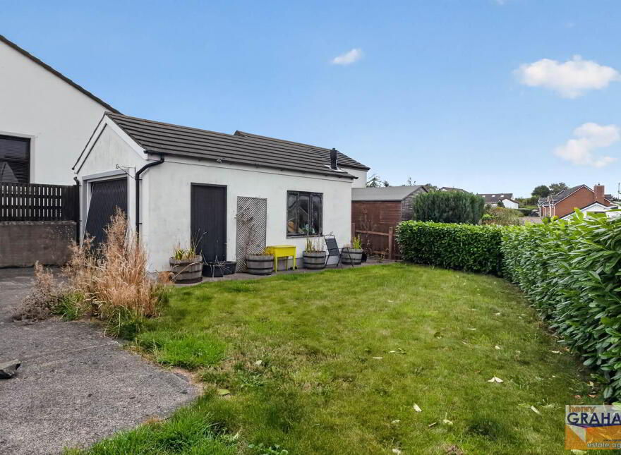11 Castle Wood, Dromore, BT25 1FD