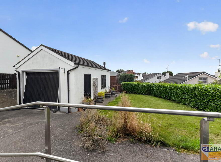 11 Castle Wood, Dromore, BT25 1FD