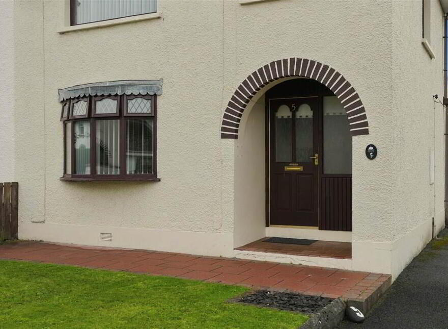 5 Deramore Avenue, Ballymena, BT43 7EE