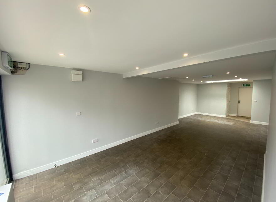 71 Sloan Street, Lisburn, BT27 5AG