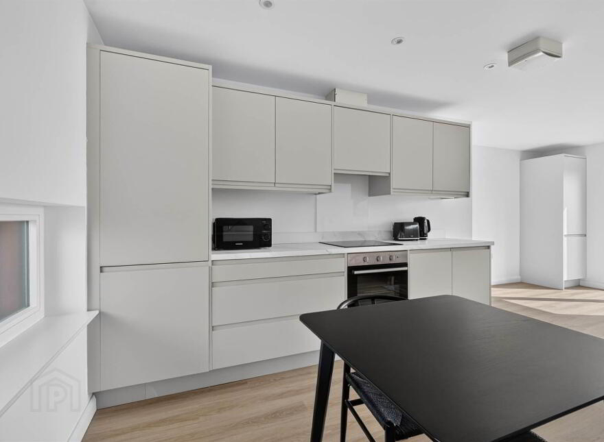 Apt 10, 2 Dayton Street, Belfast, BT13 2BX