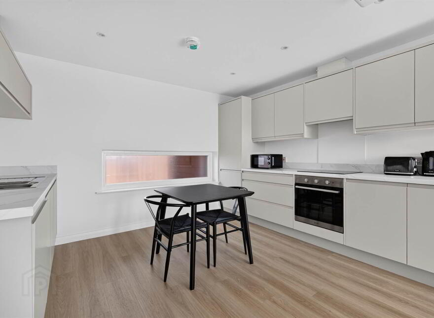 Apt 10, 2 Dayton Street, Belfast, BT13 2BX