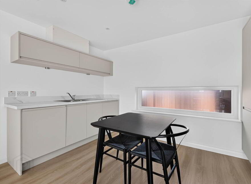 Apt 10, 2 Dayton Street, Belfast, BT13 2BX