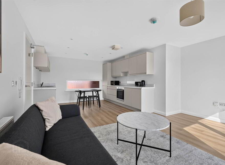 Apt 10, 2 Dayton Street, Belfast, BT13 2BX