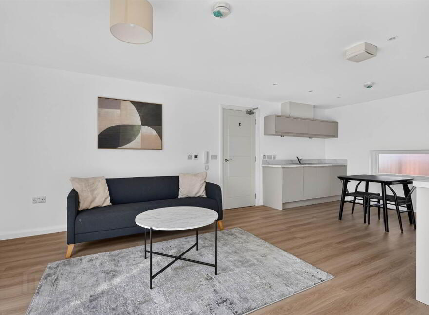Apt 10, 2 Dayton Street, Belfast, BT13 2BX