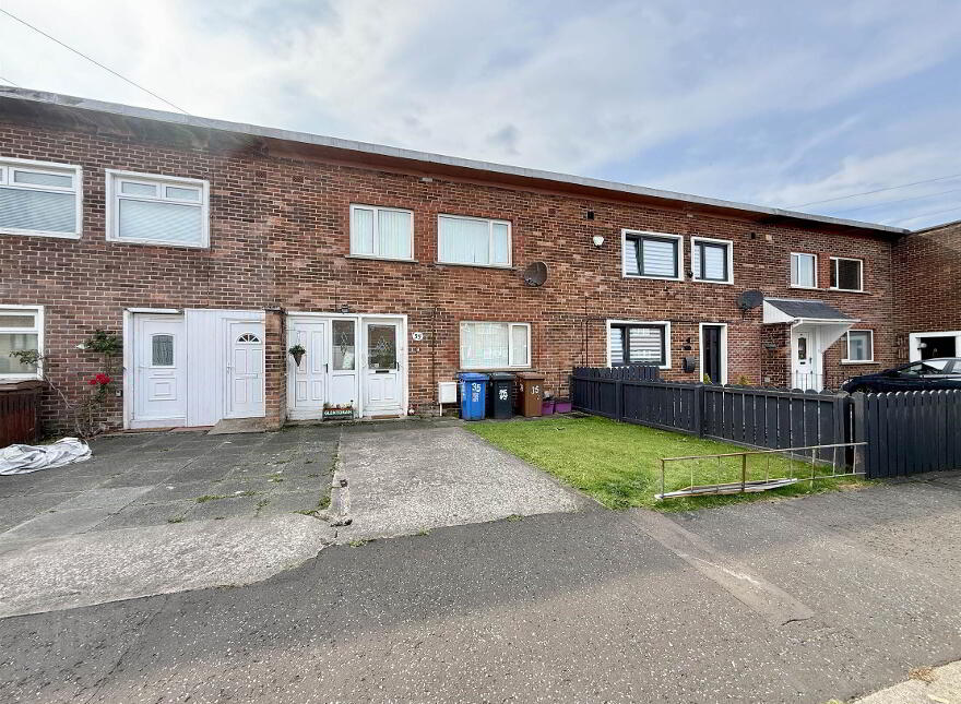 35 Cooneen Way, Cregagh, Belfast, BT6 0EF