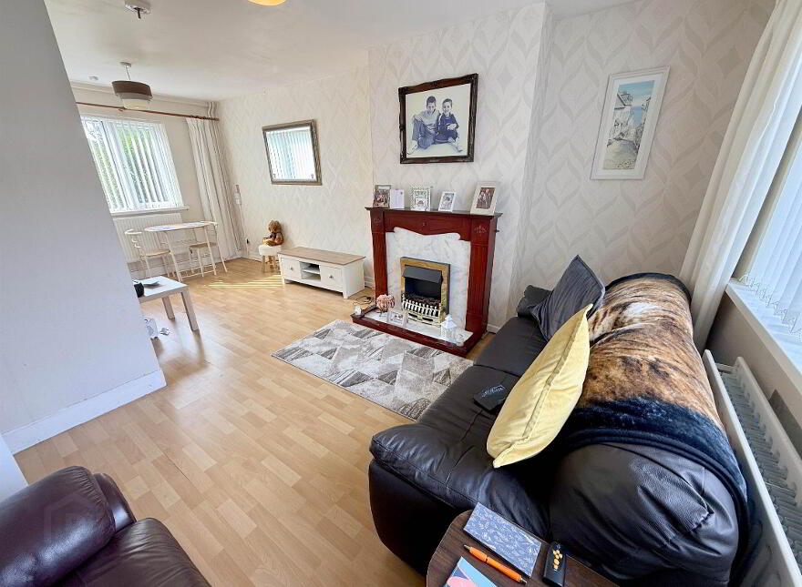 35 Cooneen Way, Cregagh, Belfast, BT6 0EF