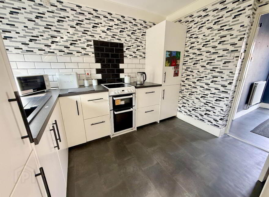35 Cooneen Way, Cregagh, Belfast, BT6 0EF