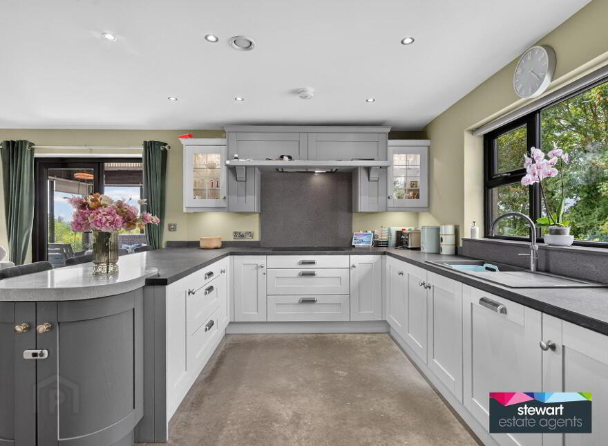 25 Crumlin Road, Lisburn, Ballinderry Upper, BT28 2JU