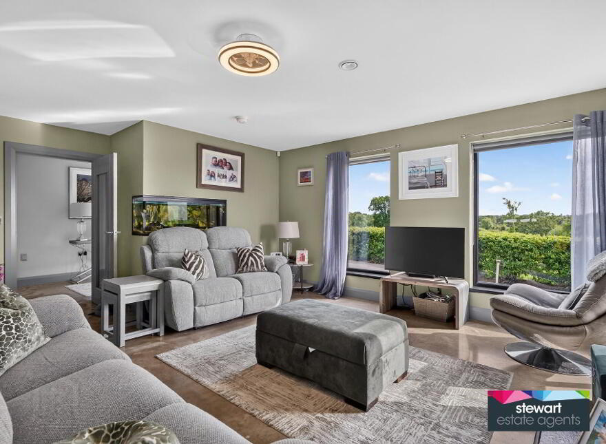 25 Crumlin Road, Lisburn, Ballinderry Upper, BT28 2JU