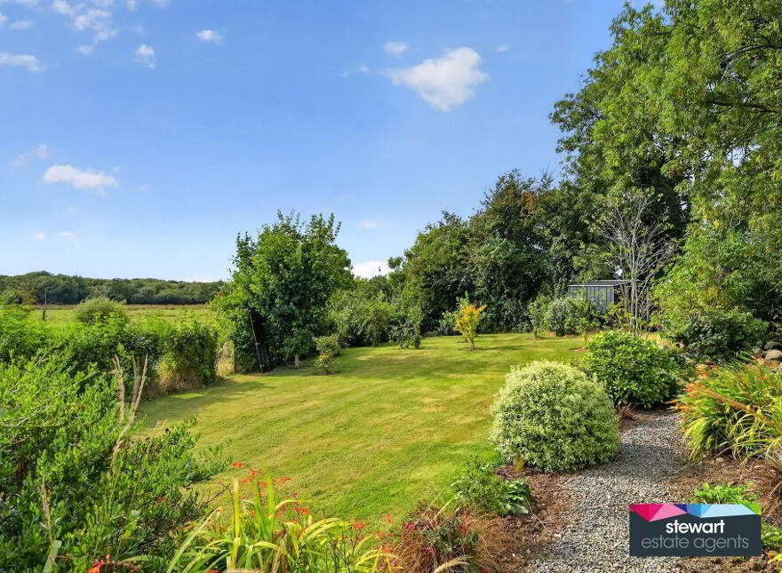 25 Crumlin Road, Lisburn, Ballinderry Upper, BT28 2JU
