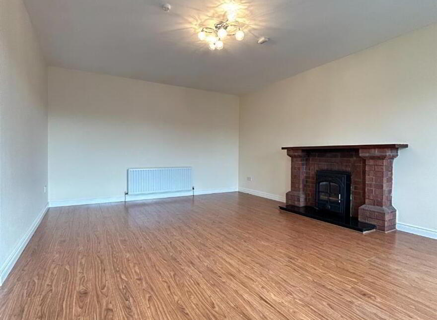 5 Bracken Ridge, Dromore, BT25 1QF