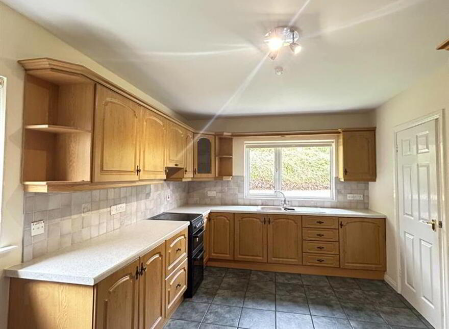 5 Bracken Ridge, Dromore, BT25 1QF