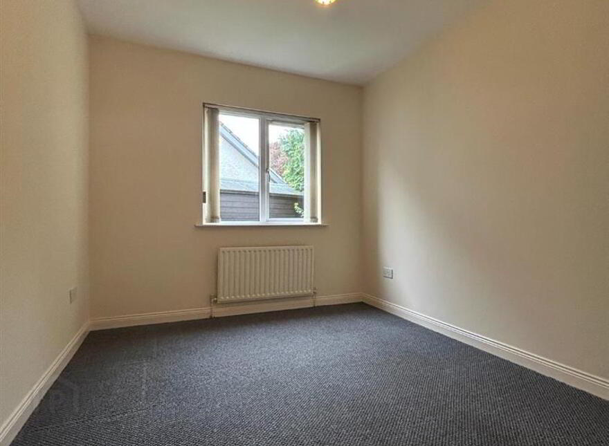 5 Bracken Ridge, Dromore, BT25 1QF