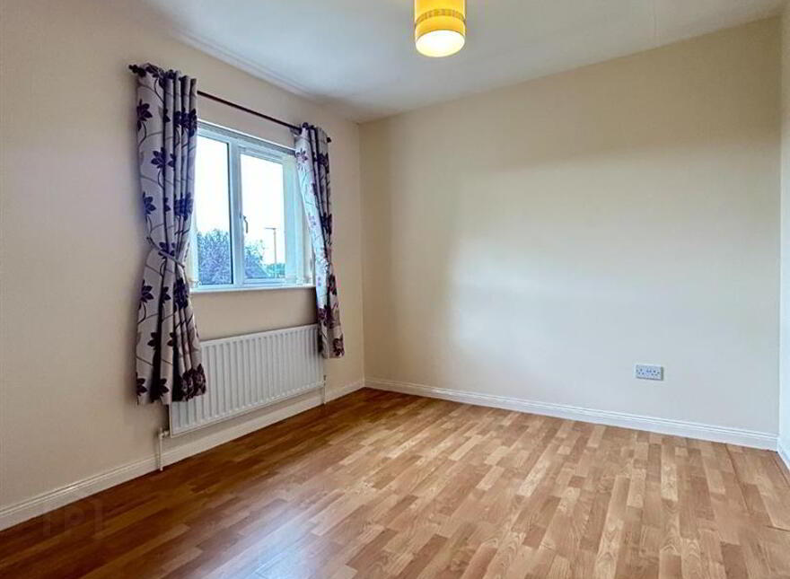5 Bracken Ridge, Dromore, BT25 1QF