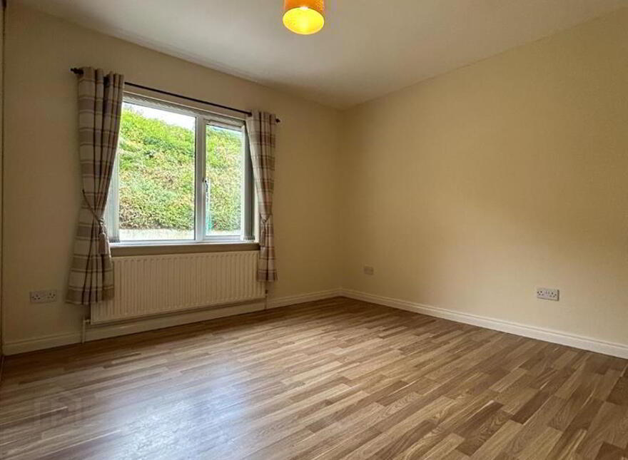 5 Bracken Ridge, Dromore, BT25 1QF