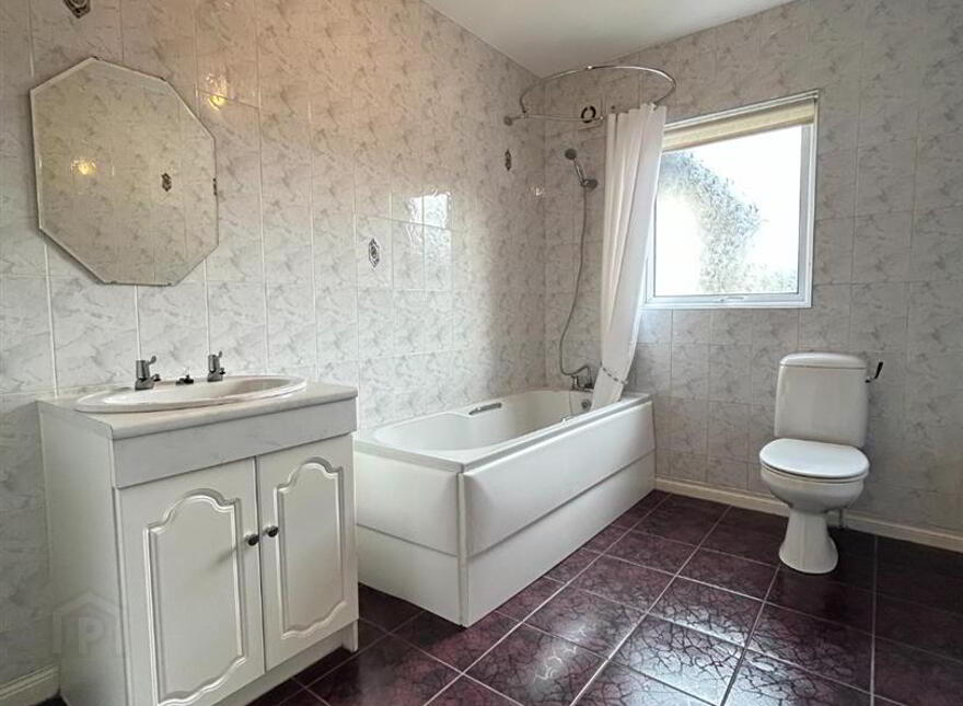 5 Bracken Ridge, Dromore, BT25 1QF