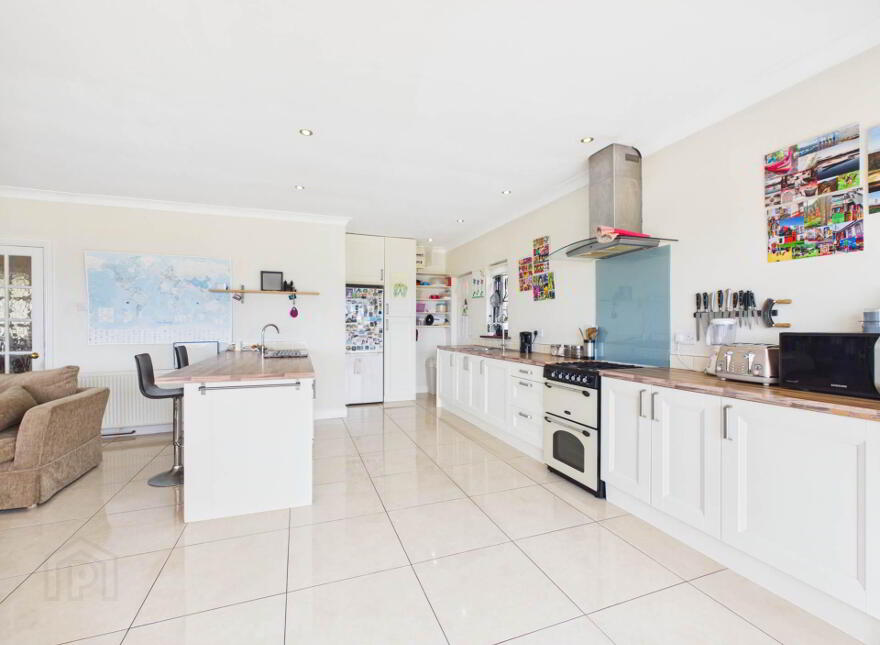 8 Cliff Road, Tramore, X91A8N6