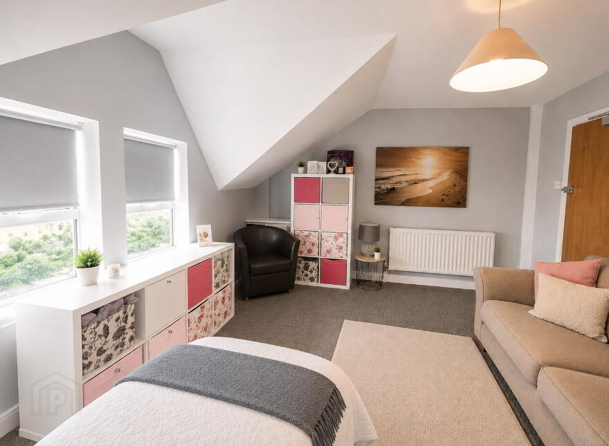 C, 13 Grays Hill, Bangor, BT20 3BB