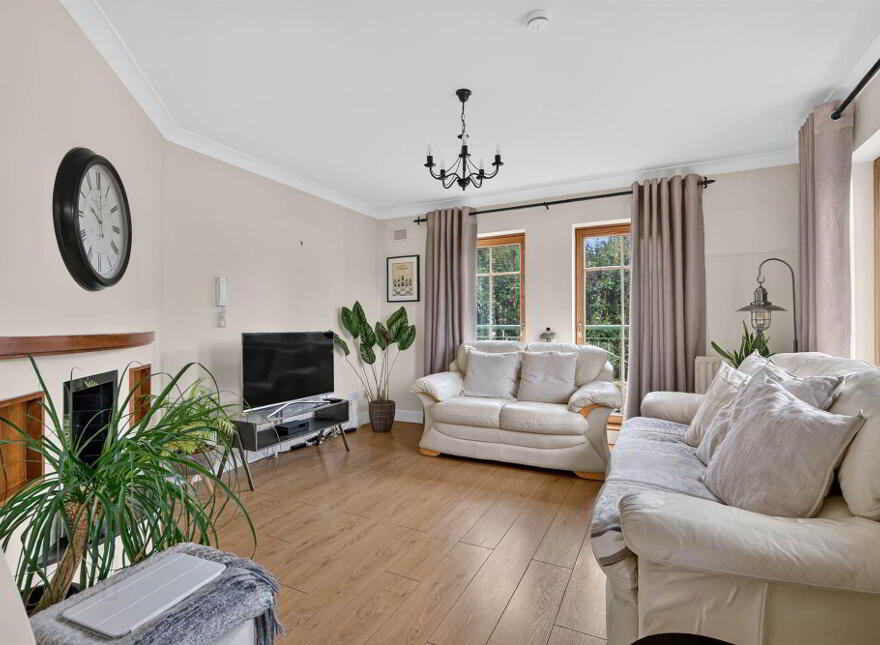 10 Danesfort, Malone Road, Belfast, BT9 5QL