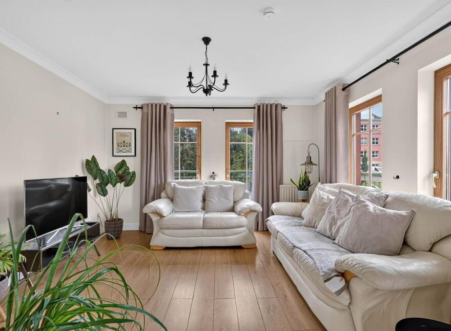 10 Danesfort, Malone Road, Belfast, BT9 5QL