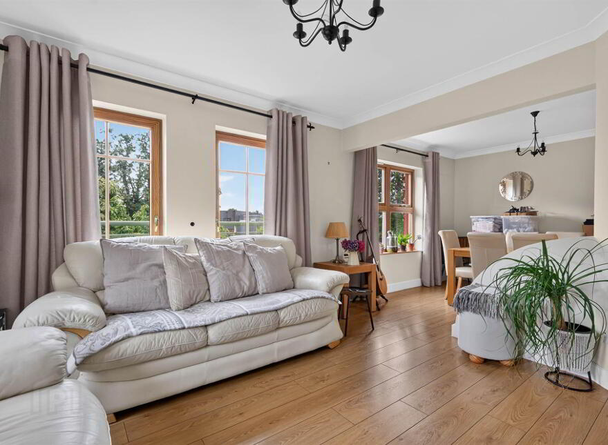 10 Danesfort, Malone Road, Belfast, BT9 5QL