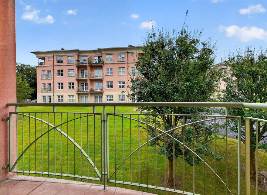 10 Danesfort, Malone Road, Belfast, BT9 5QL