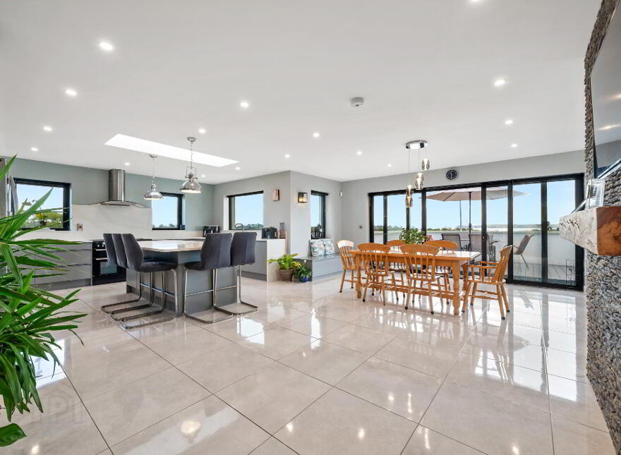 White Strand House, Sallybrook, Clonea Road, Abbeyside, Dungarvan, X35C892
