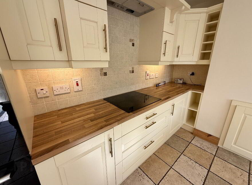 30 Ravenhill Park Gardens, Belfast, BT6 0DH