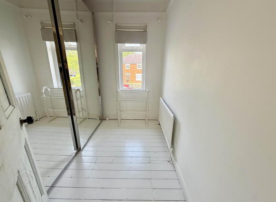 30 Ravenhill Park Gardens, Belfast, BT6 0DH