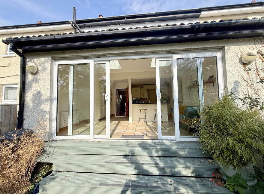30 Ravenhill Park Gardens, Belfast, BT6 0DH