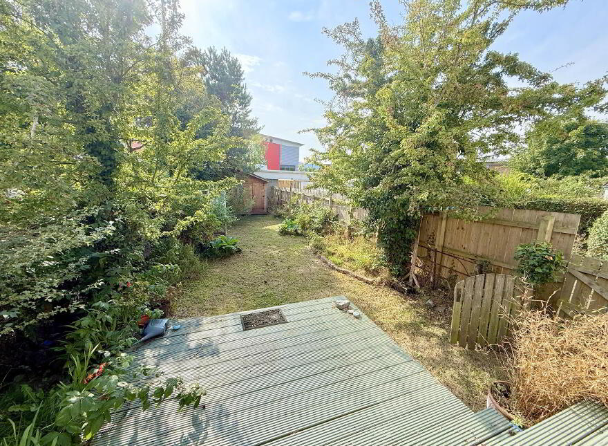 30 Ravenhill Park Gardens, Belfast, BT6 0DH