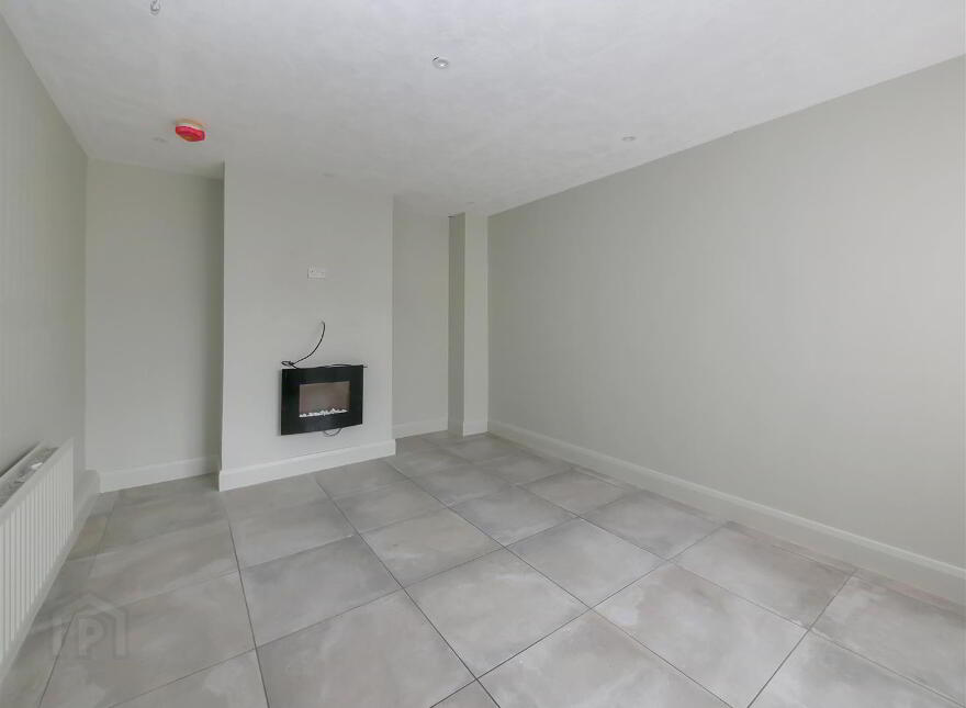 126a Belvoir Drive, Belvoir Park, Belfast, BT8 7DT