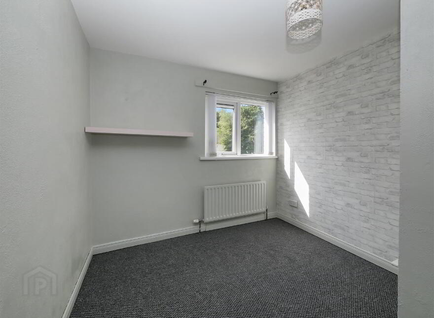 126a Belvoir Drive, Belvoir Park, Belfast, BT8 7DT