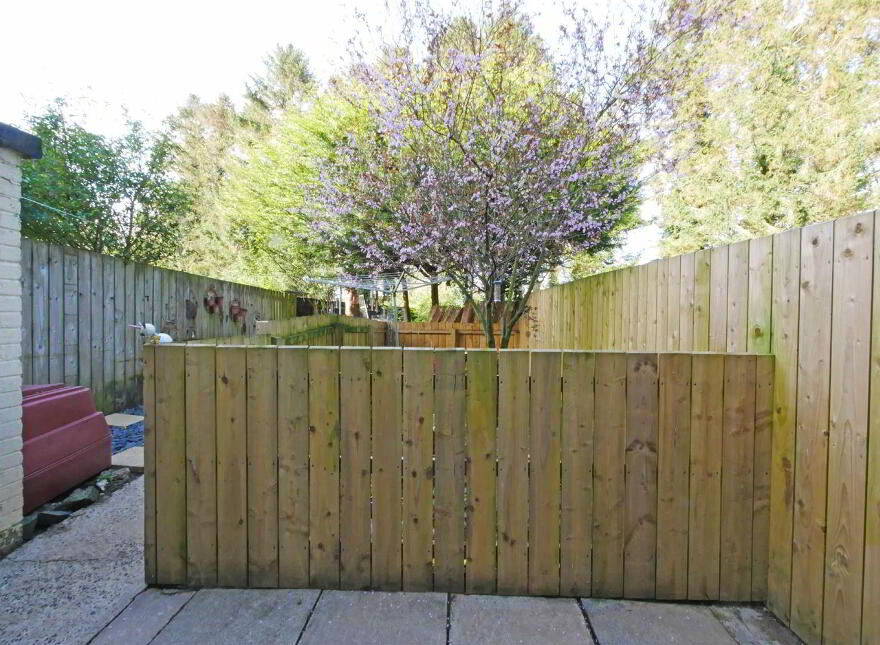 126a Belvoir Drive, Belvoir Park, Belfast, BT8 7DT