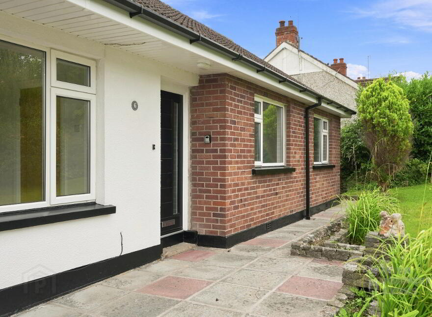 6 Annavale Drive, Carryduff, BT8 8NY