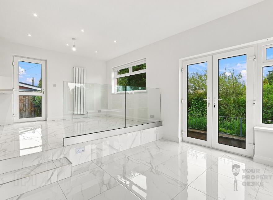 6 Annavale Drive, Carryduff, BT8 8NY