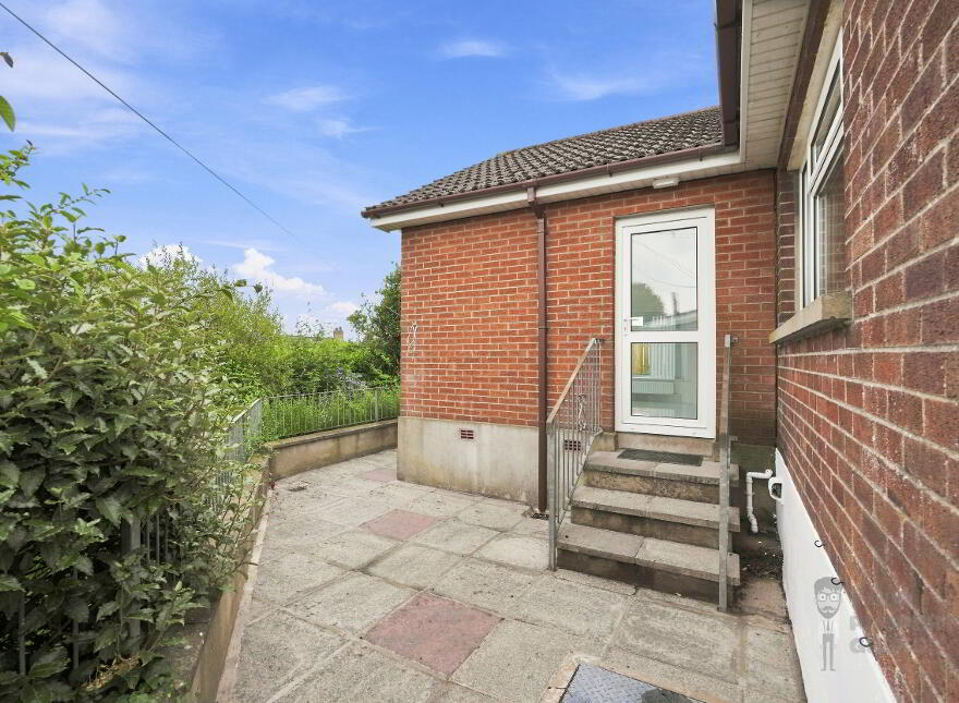 6 Annavale Drive, Carryduff, BT8 8NY