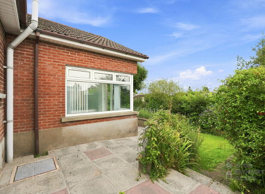 6 Annavale Drive, Carryduff, BT8 8NY