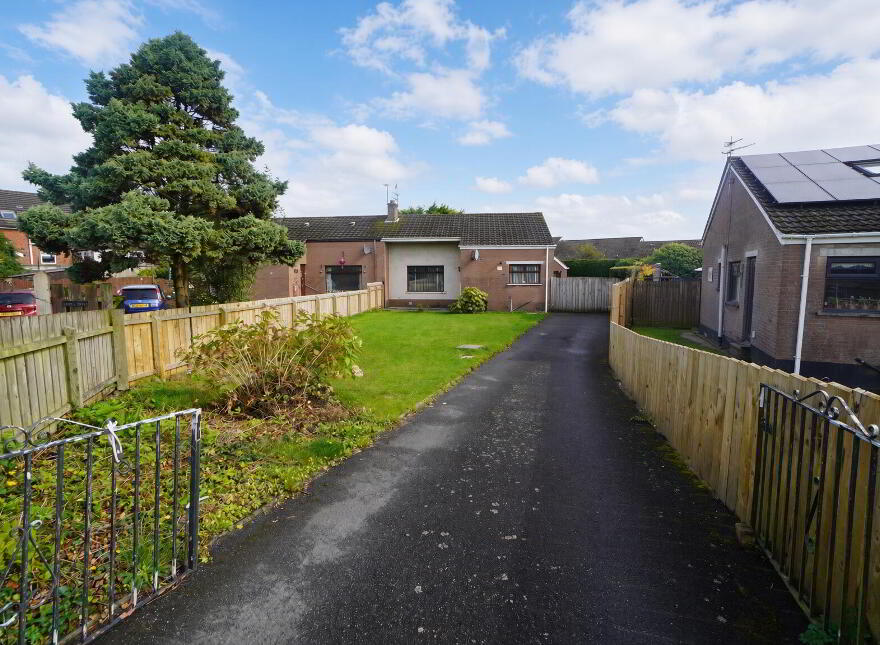 19 Marlborough Crescent, Carrickfergus, BT38 7RZ