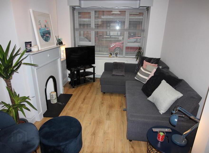 44 Windsor Drive, Belfast, BT9 7FH