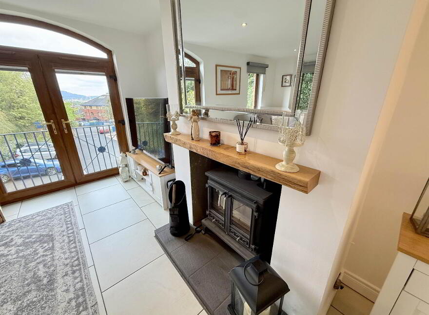 16 Oakhill, Ballygowan Road, Belfast, BT5 7GS