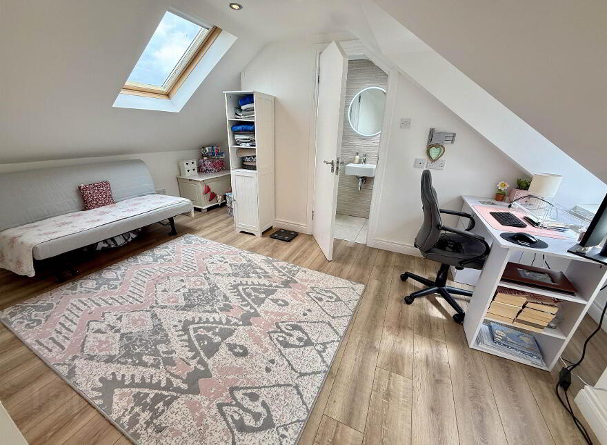 16 Oakhill, Ballygowan Road, Belfast, BT5 7GS