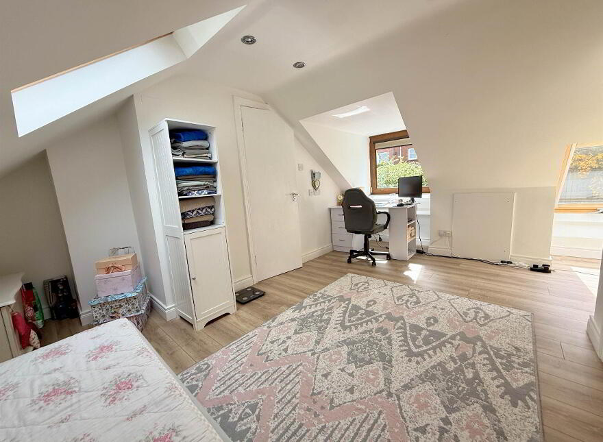 16 Oakhill, Ballygowan Road, Belfast, BT5 7GS