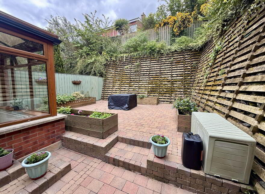 16 Oakhill, Ballygowan Road, Belfast, BT5 7GS