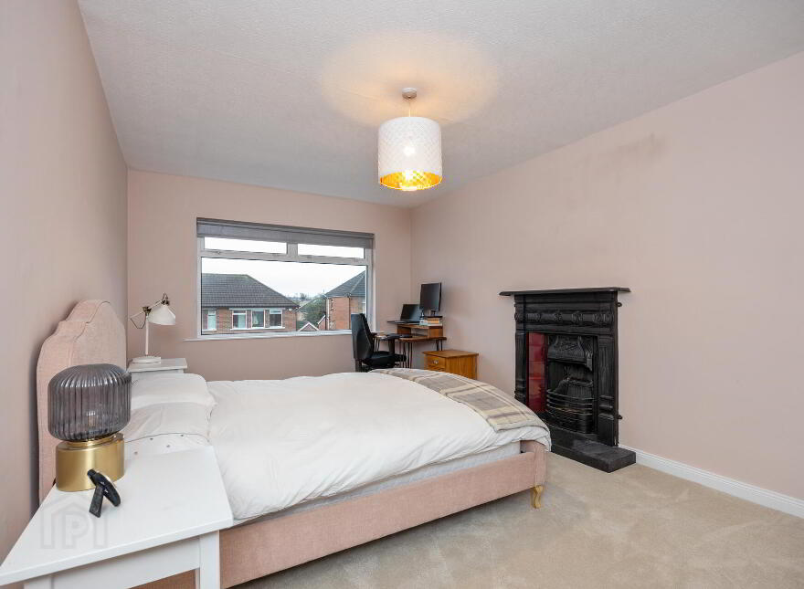 12 Hillside Drive, Stranmillis, Belfast, BT9 5EJ